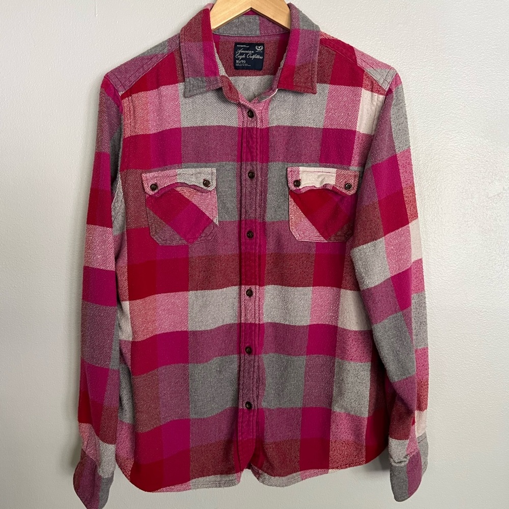 American Eagle Outfitters Women’s Plaid Flannel Button Down Size XL